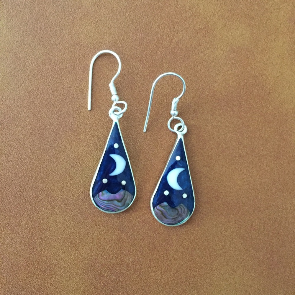 Moon teardrop shell earrings